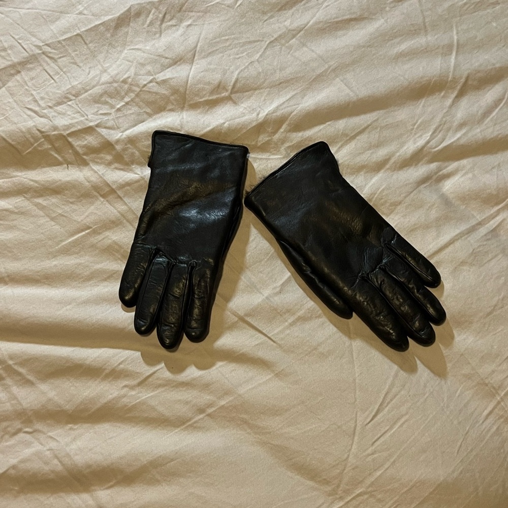 Black Leather gloves
